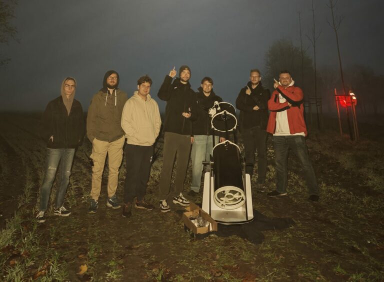 Obserwacja teleskopem z zespołem