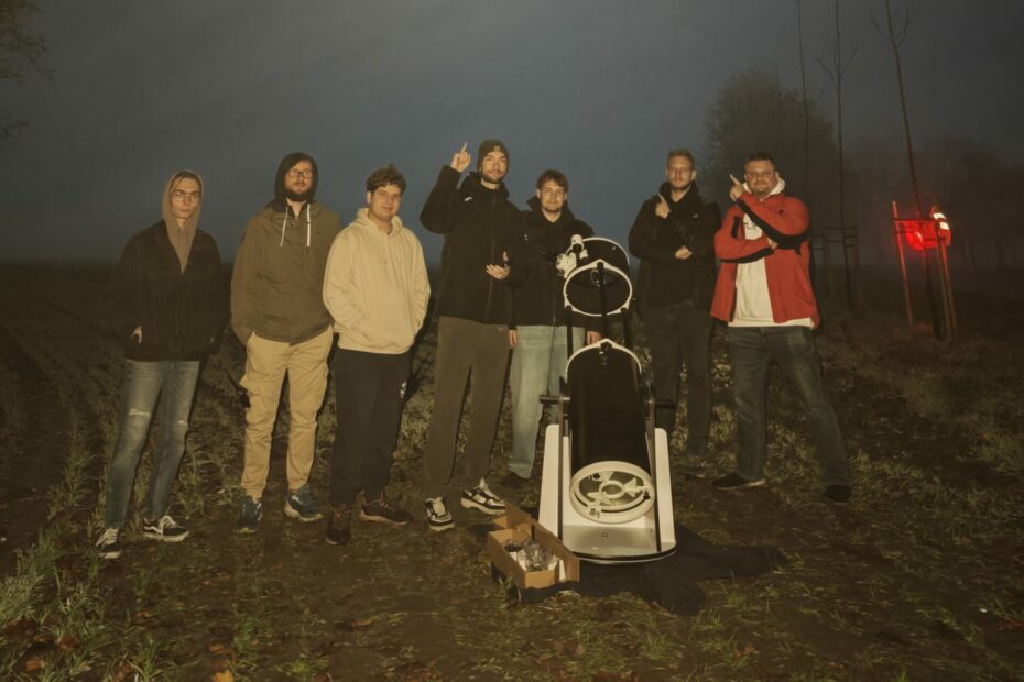 Obserwacja teleskopem z zespołem